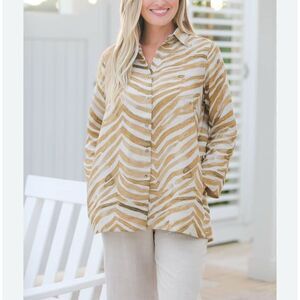 iLinen Classic Button Down Zebra Long Sleeve Shirt